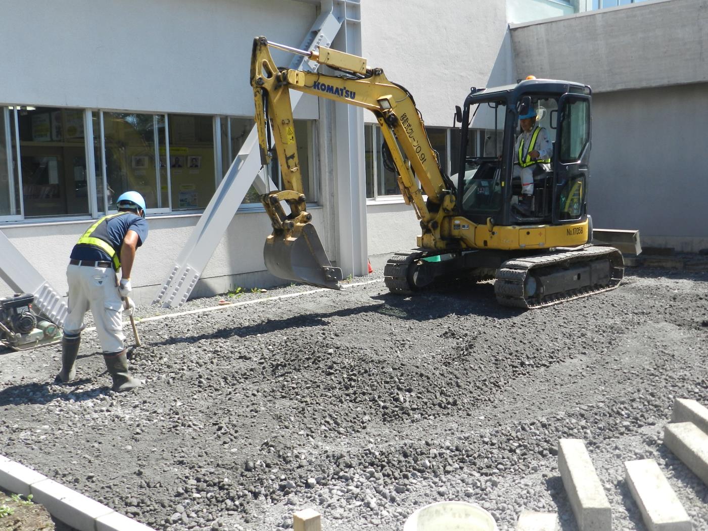 伊達小駐車スペース整備