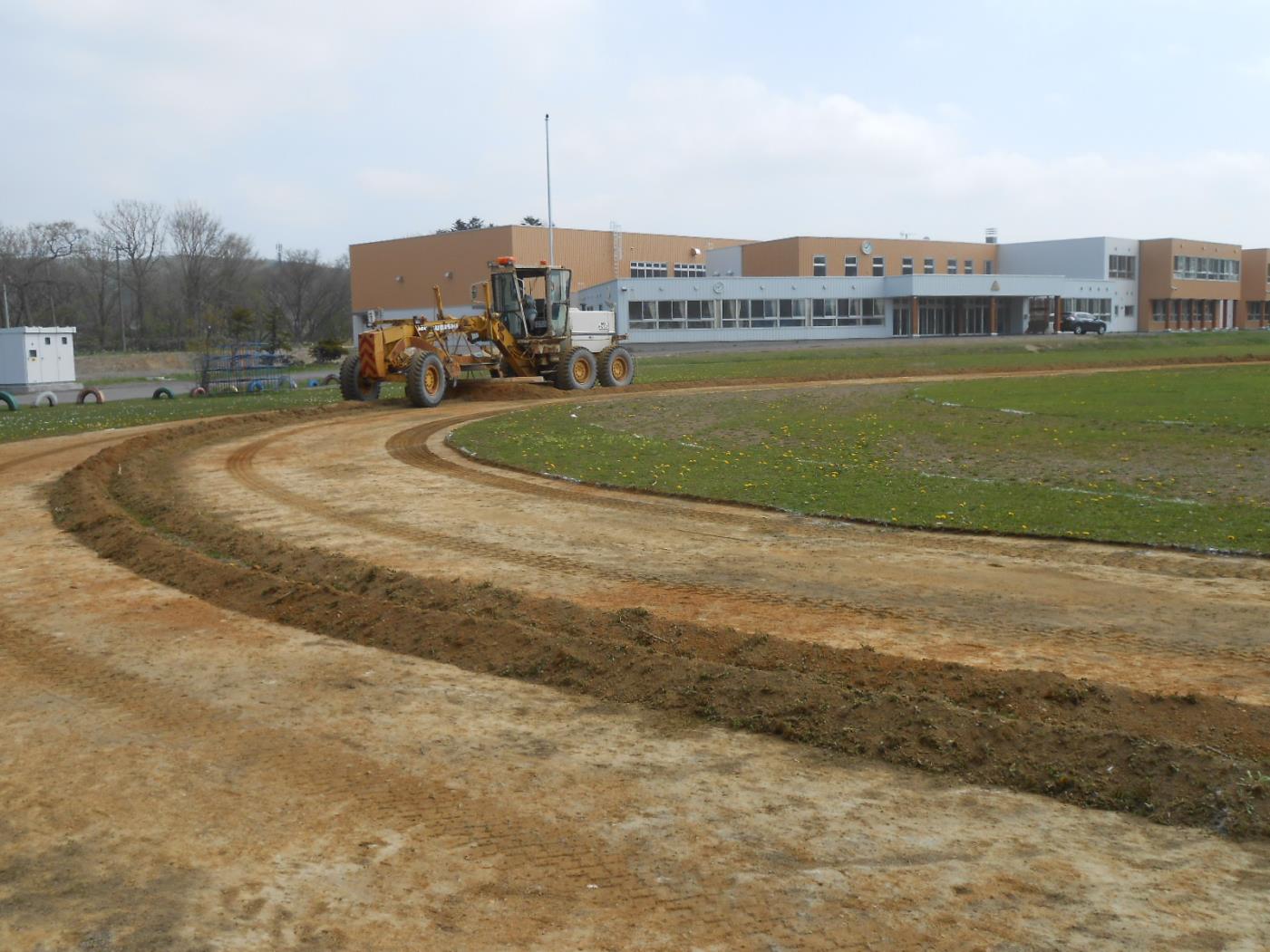 豊富小グラウンド整備