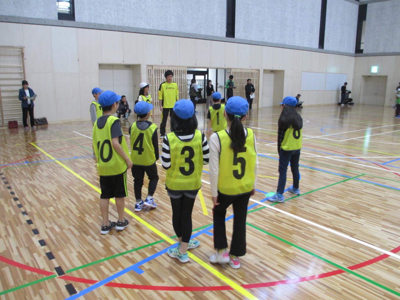 札教研秋の研究集会中の島小