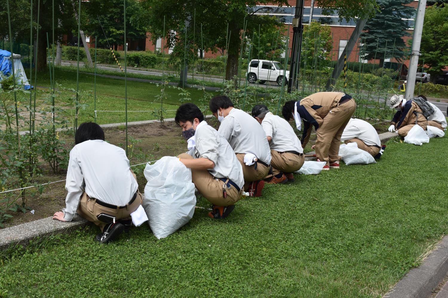 永山中地元業者による環境整備