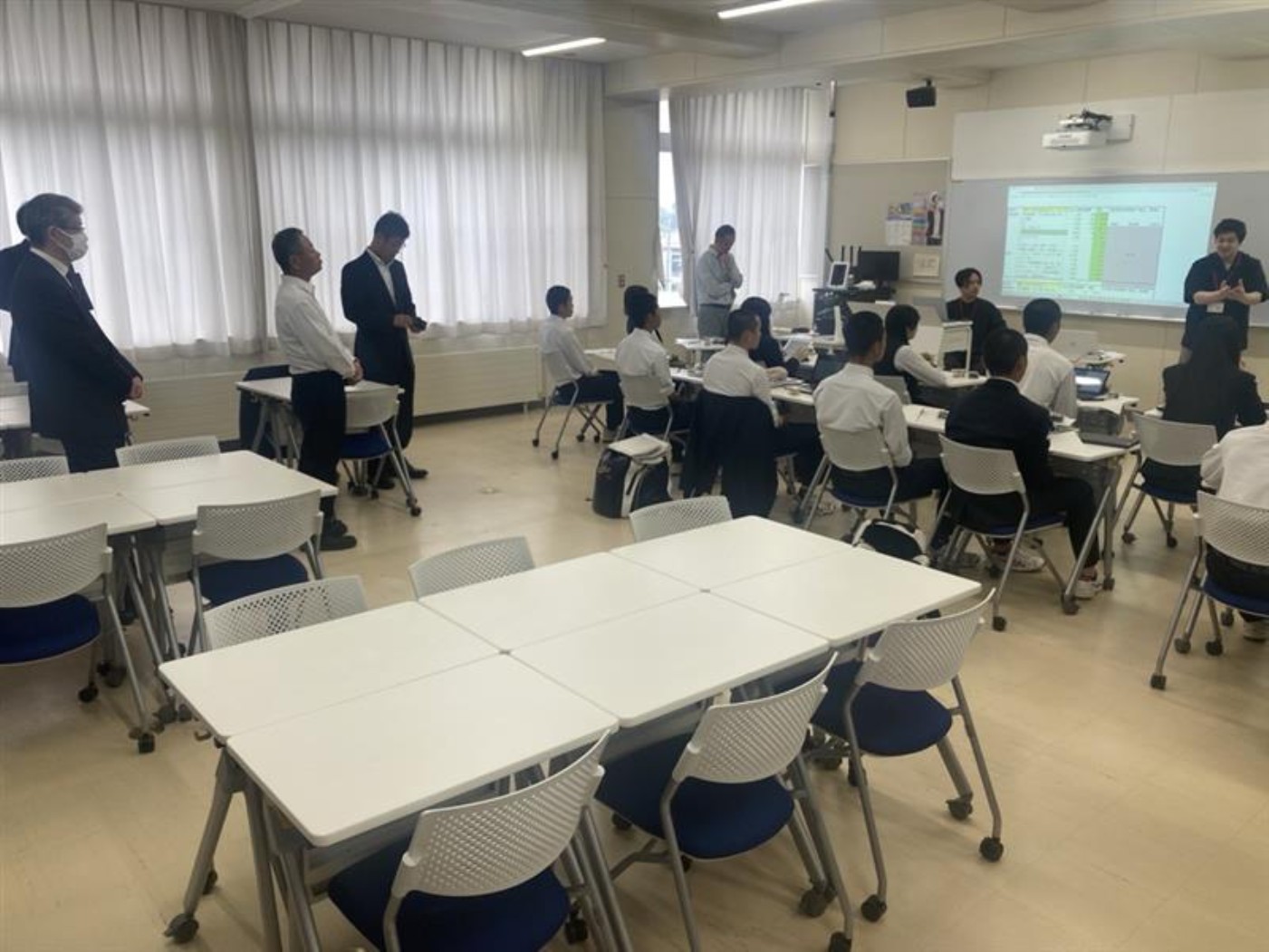 ＯＮＥ―ＴＥＡＭコミッティ