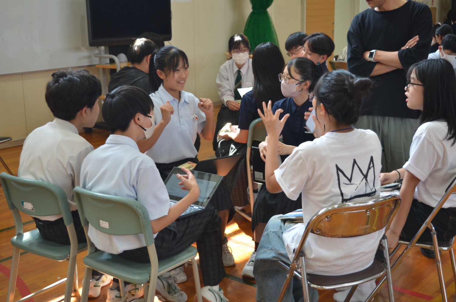 宮の森中韓国中学生と交流